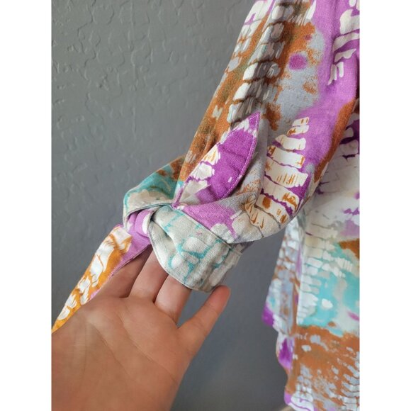 Sedona short-sleeved top a tie-dye or batik-style pattern in shades of purple - Picture 4 of 9